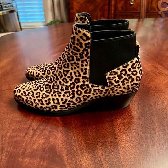 EUC Women's Cole Haan Grand 360 Gia Leopard Haircalf Booties Ankle Boots Sz  9.5 - Picture 5 of 8